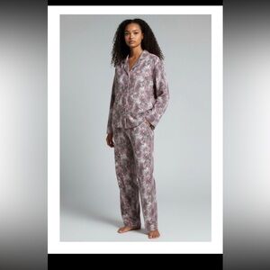 SKIMS VDAY PJ SET Pink Cheetah NWT ladies! SOLD OUT Small/Medium/Large!
